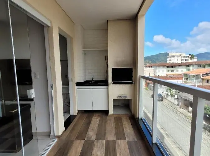 Ubatuba - Apartamento No Centro Da Cidade Proximo A Restaurantes E As Grande, Centro, Itagua, Etc.
